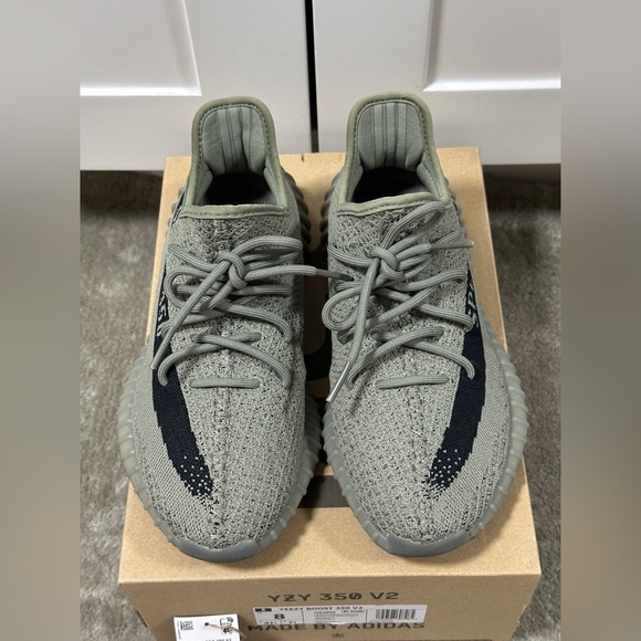 Adidas Yeezy Boost 350 V2 - Picture 2 of 9